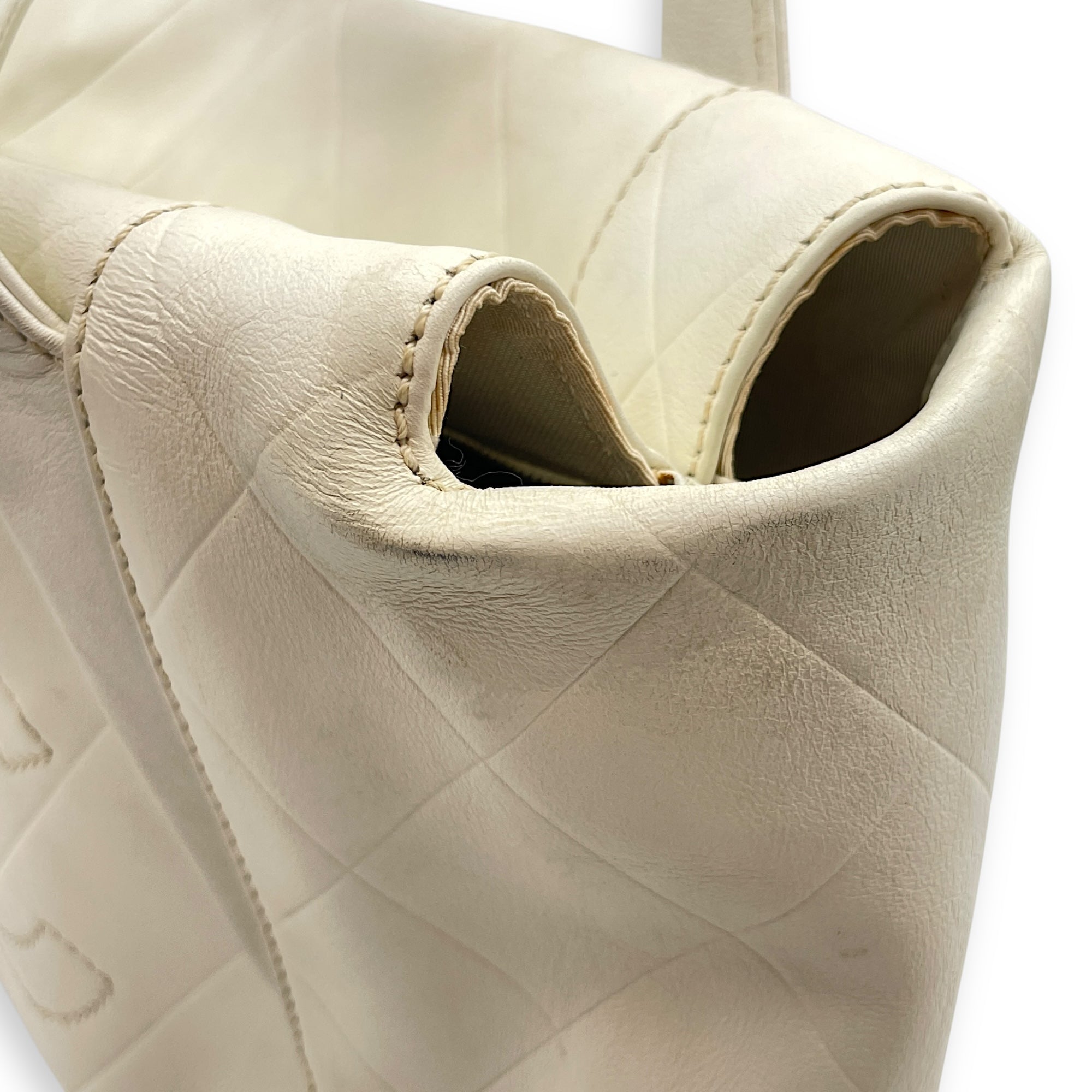 CC Chevron All Day Long White Tote Bag in Calfskin, Brushed Palladium hardware - Image 14