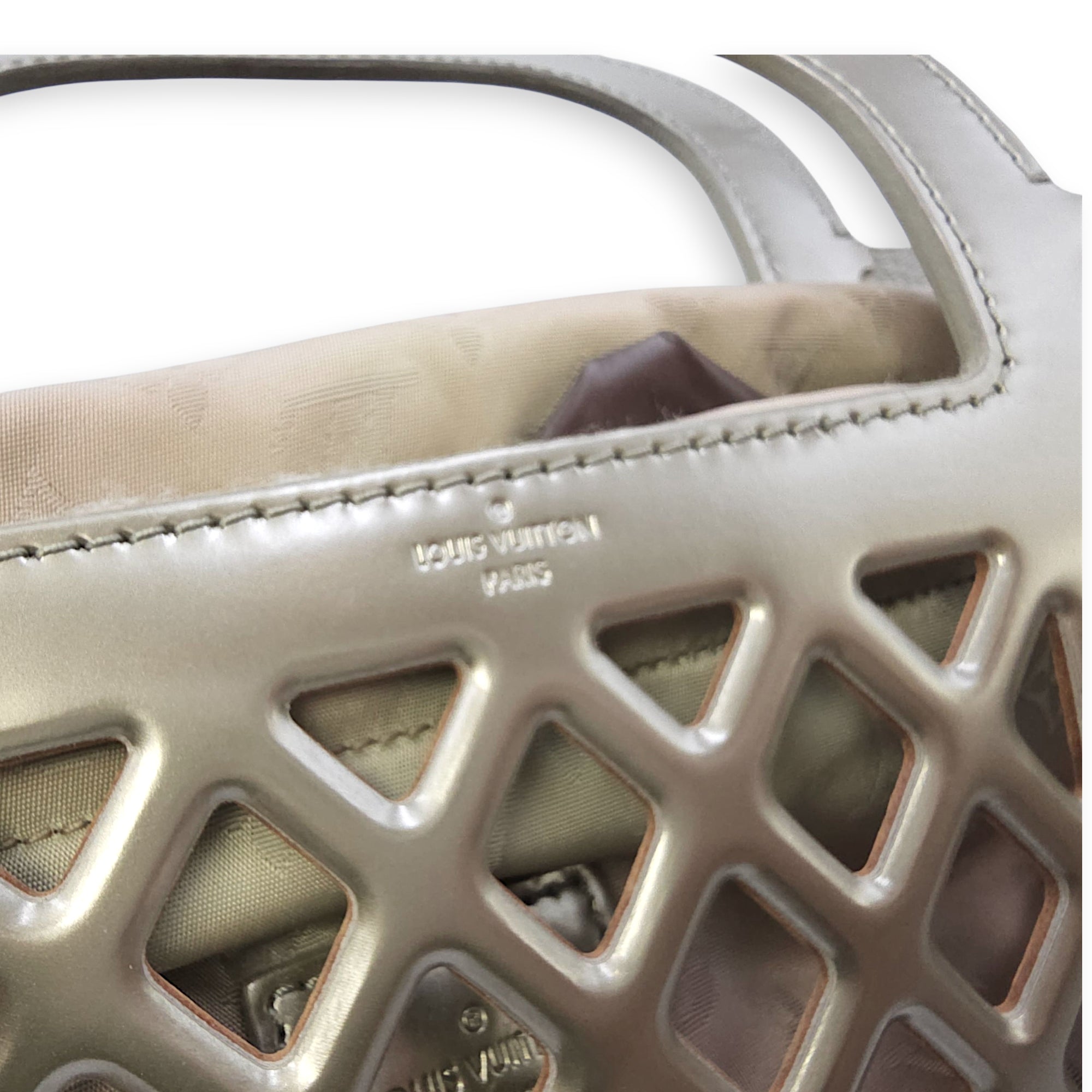 Jelly Shopping Bag MM Grey Top Handle Bag in Metallic Calf - Image 13