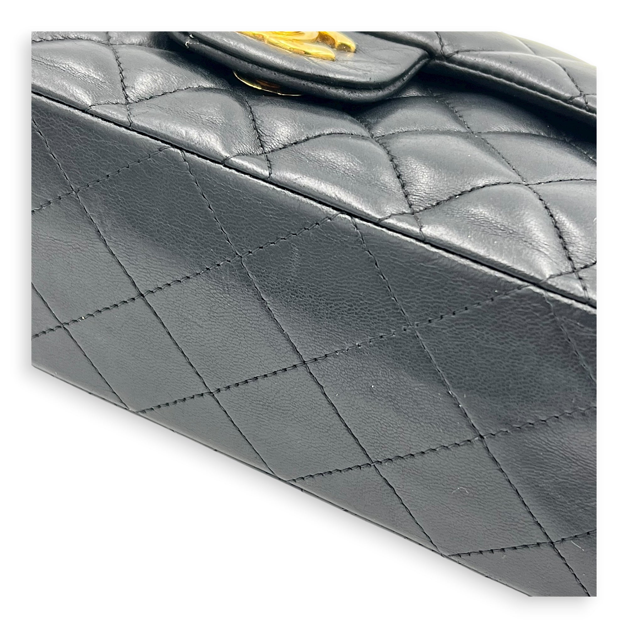 Classic Shoulder Bag Medium Black in Lambskin, Gold hardware - Image 7