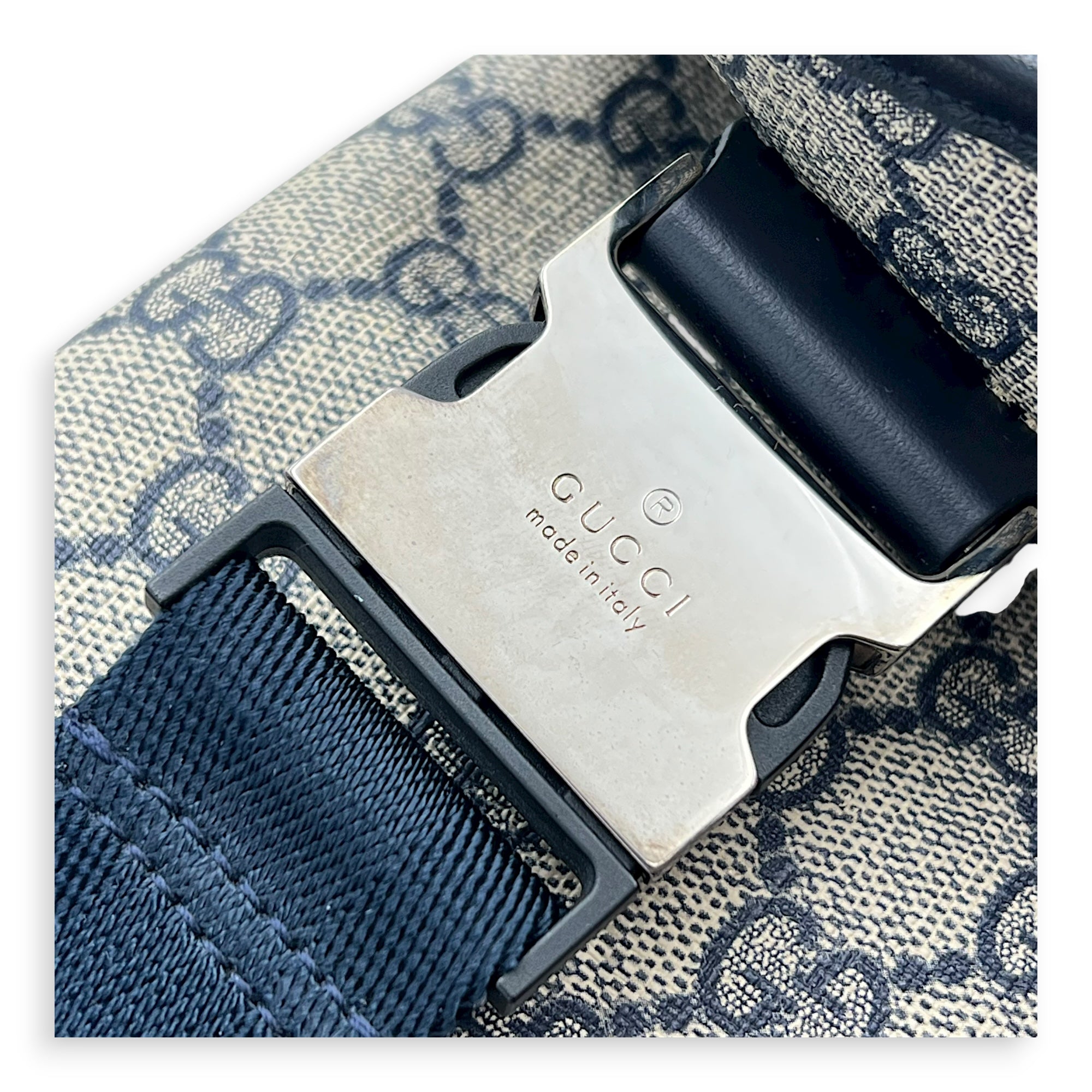 Guccissima Messenger Blue in Coated Canvas, Silver hardware - Image 7