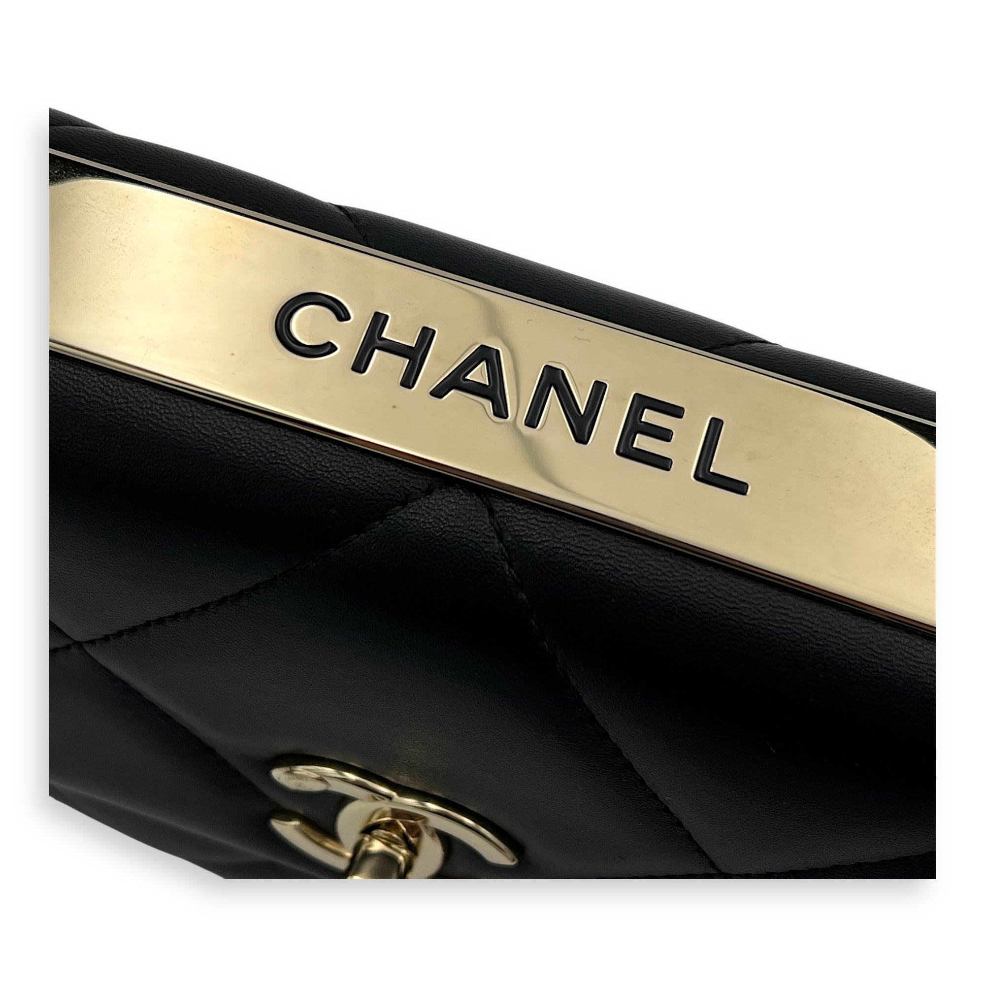 Trendy CC Shoulder Bag Black in Lambskin, Gold hardware - Image 9