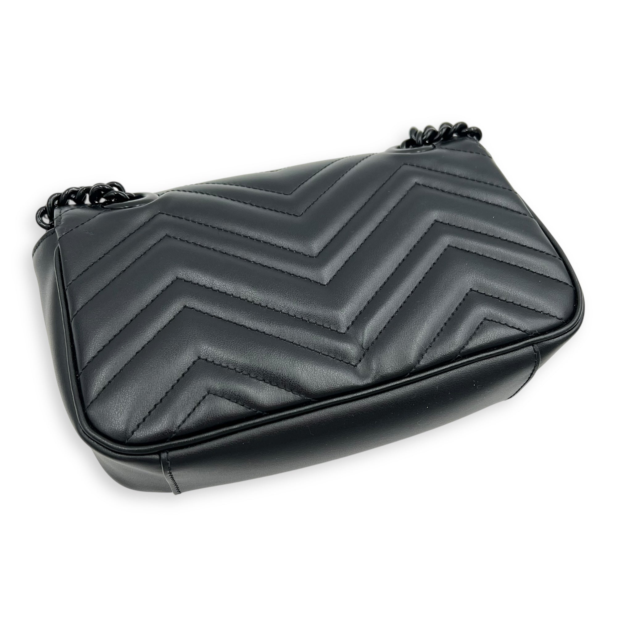 GG Marmont Shoulder Bag Small Black in Calfskin, black hardware - Image 7
