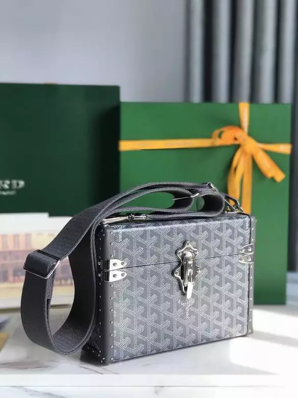 Goyard Cassette Trunk Bag - Repbags.ru - Image 4