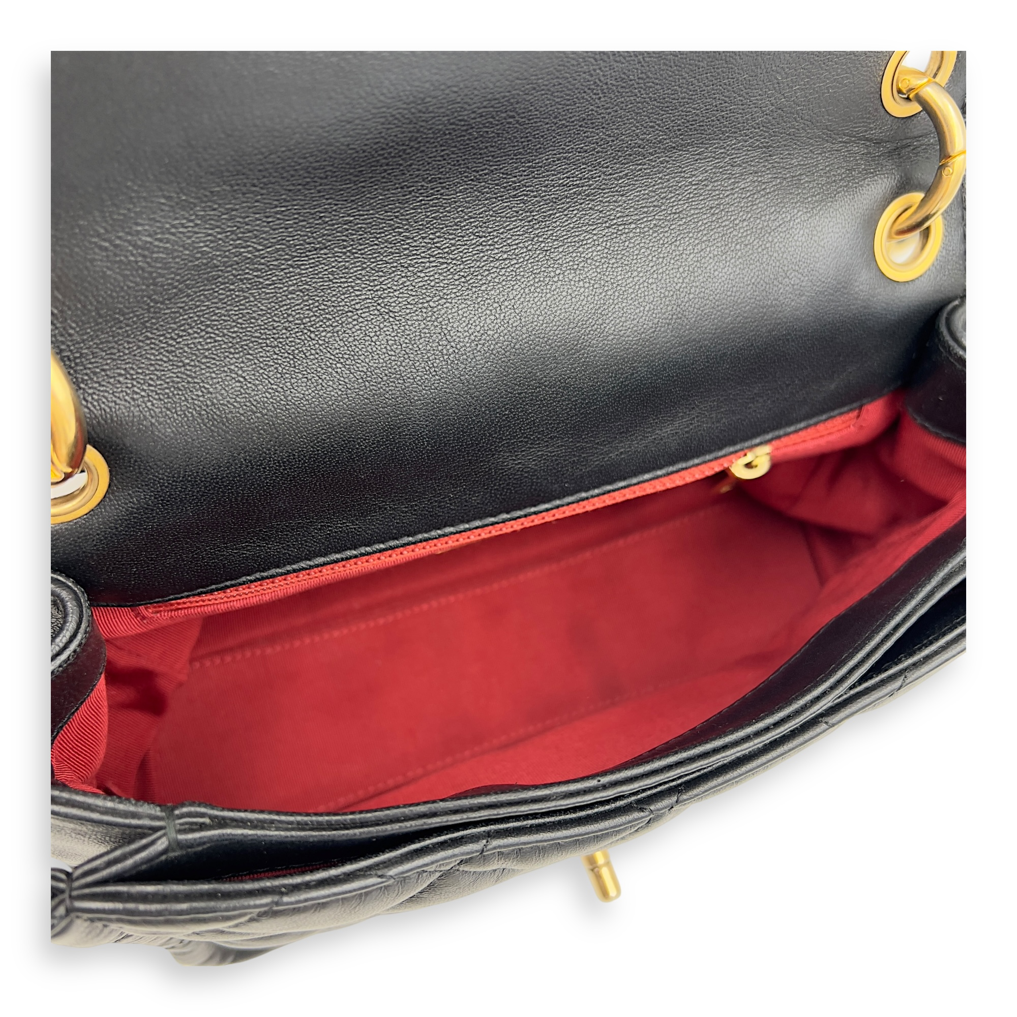 Quilted Seasonal Shoulder Bag Black in Calfskin, Gold hardware - Image 7