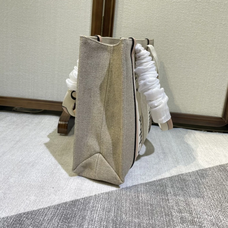 Chloé Medium Woody Tote Bag - MB010 - Image 4