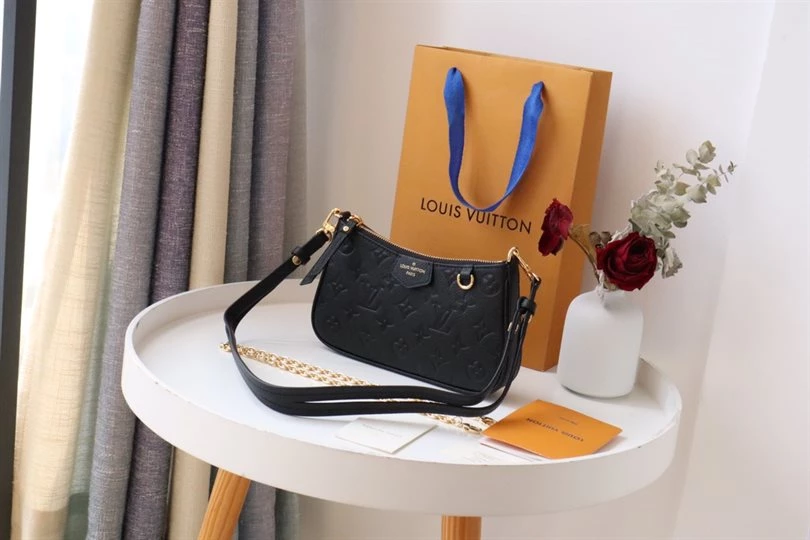 Easy Pouch On Strap Monogram Empreinte Leather - LB220 - Image 6