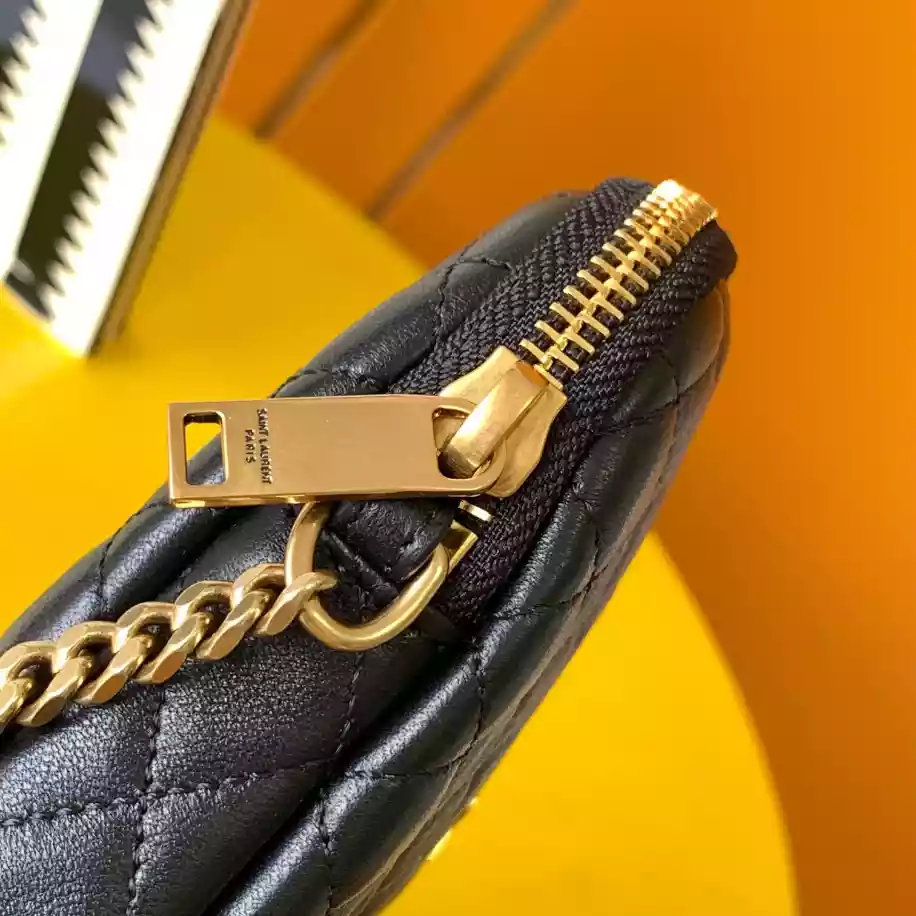 Gaby Zipped Pouch in Quilted Lambskin - Image 8