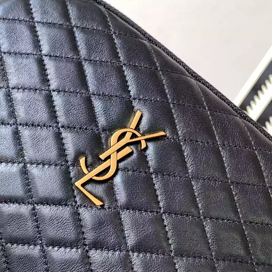 Gaby Zipped Pouch in Quilted Lambskin - Image 10