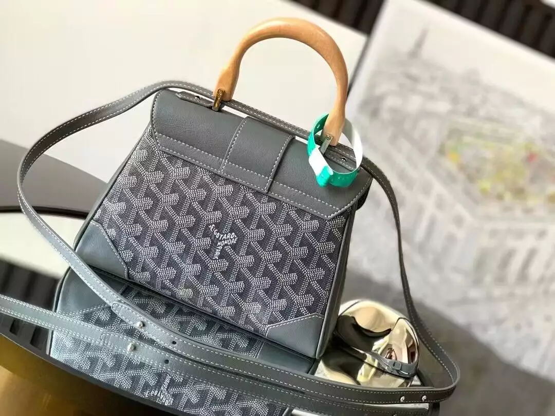 Goyard Saigon Souple Mini Bag - Repbags.ru - Image 5