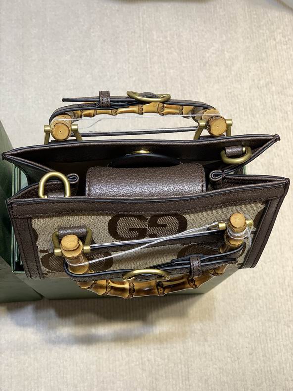 Gucci Diana jumbo GG mini tote bag - Image 9