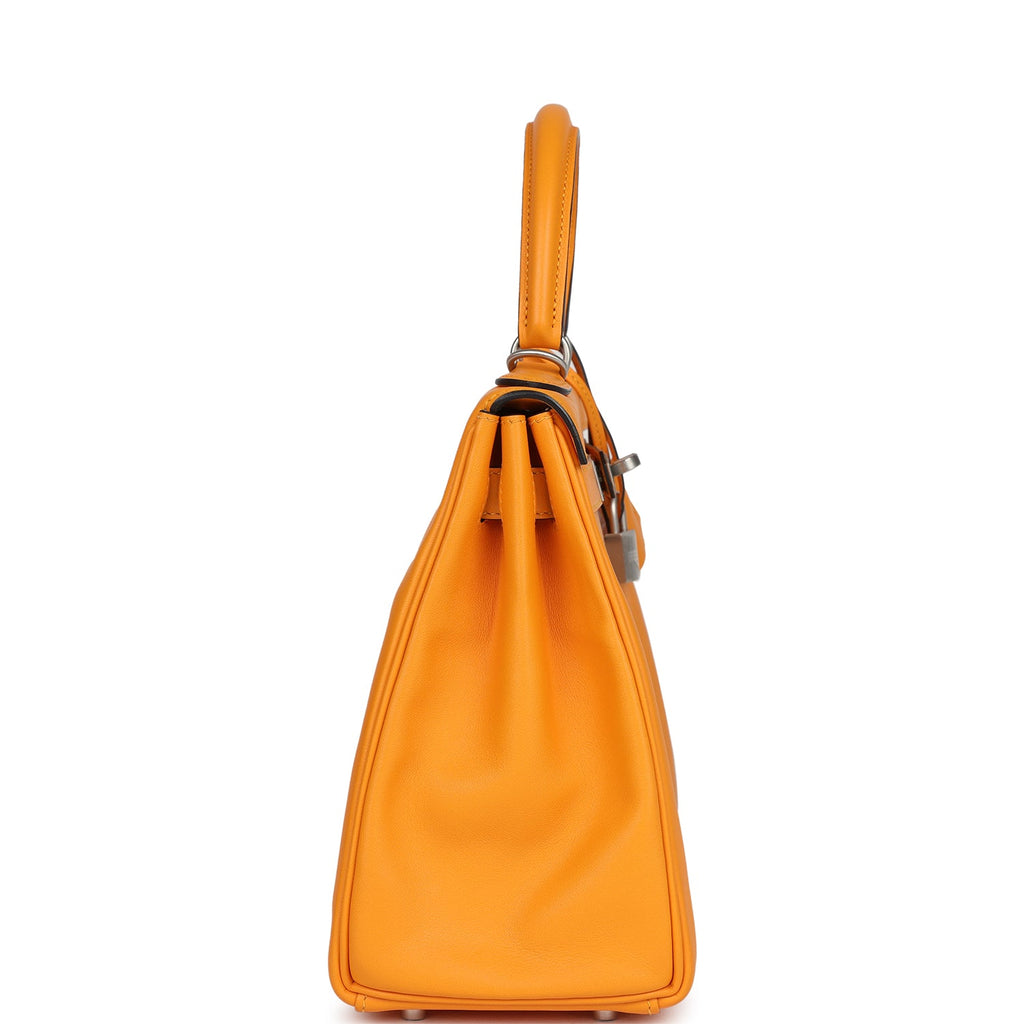 Hermes Special Order (HSS) Kelly Retourne 28 Jaune D'Or Swift Brushed Palladium Hardware - Image 4