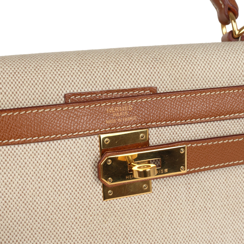 Vintage Hermes Kelly Sellier 32 Gold Courchevel and Ecru-Beige Toile H Canvas Gold Hardware - Image 8