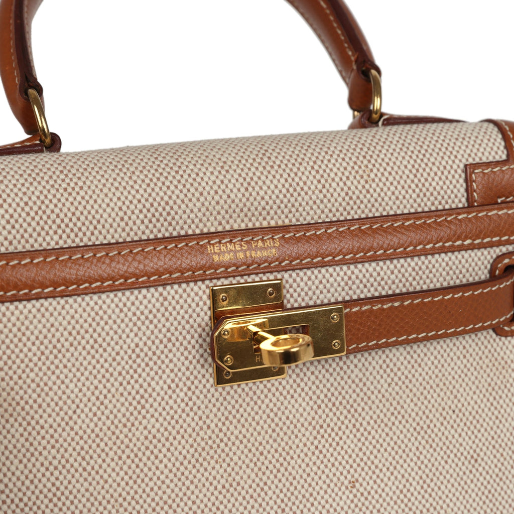 Vintage Hermes Kelly Sellier 20 Gold Courchevel and Ecru-Beige Toile H Canvas Gold Hardware - Image 8