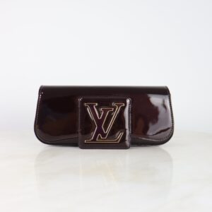 Louis Vuitton Amarante Vernis Sobe Clutch