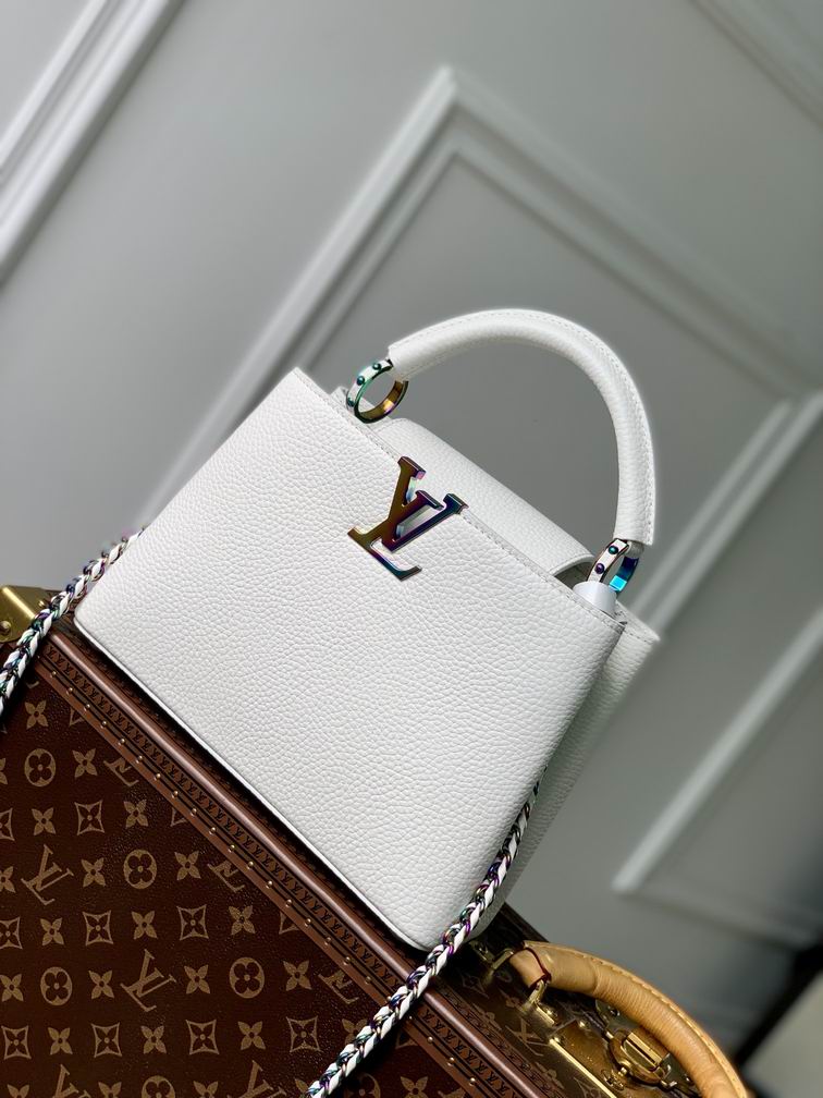 LV Capucines BB Bag - Image 4