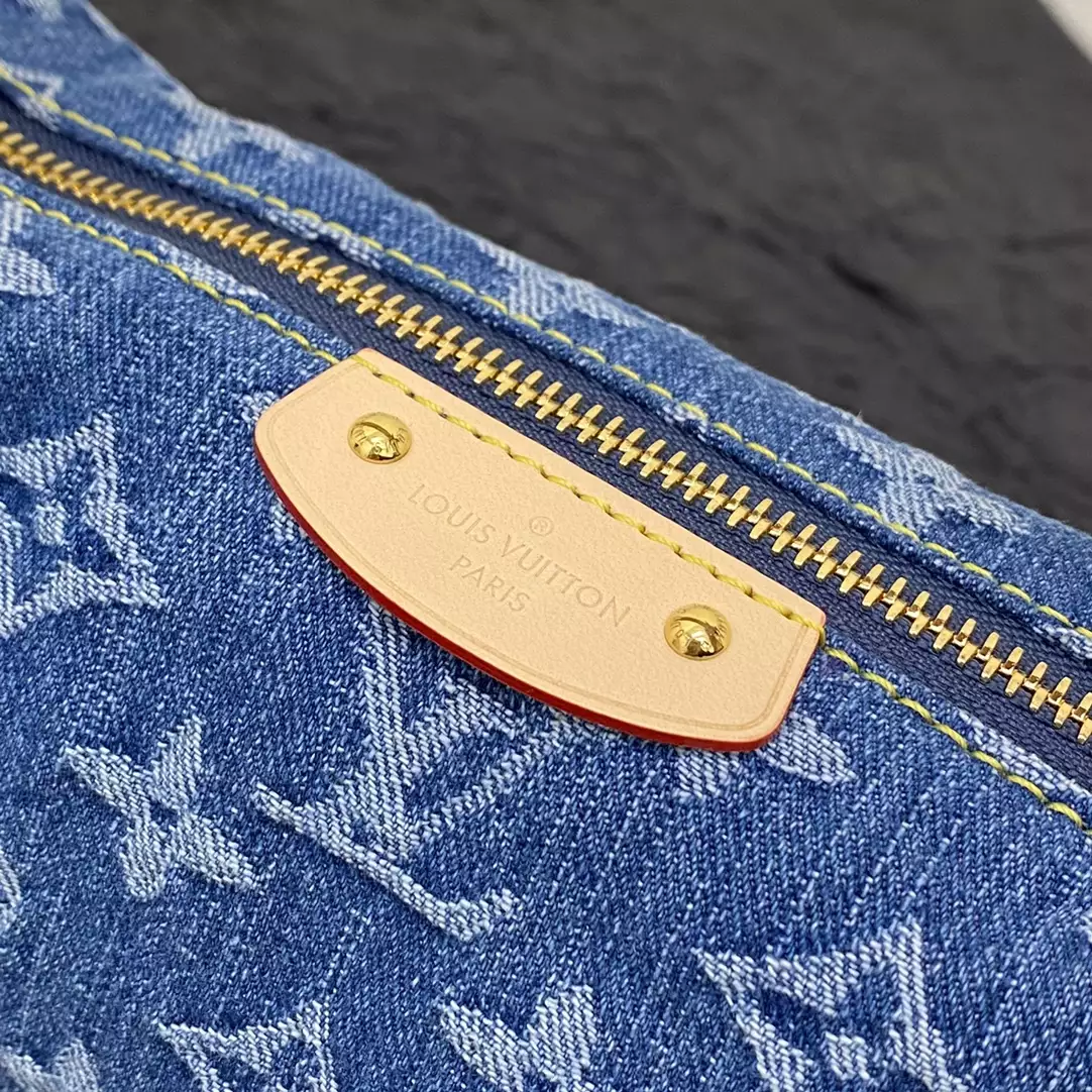 LV Remix Hills Pochette Monogram Denim - ReplicaBags.is - Image 10