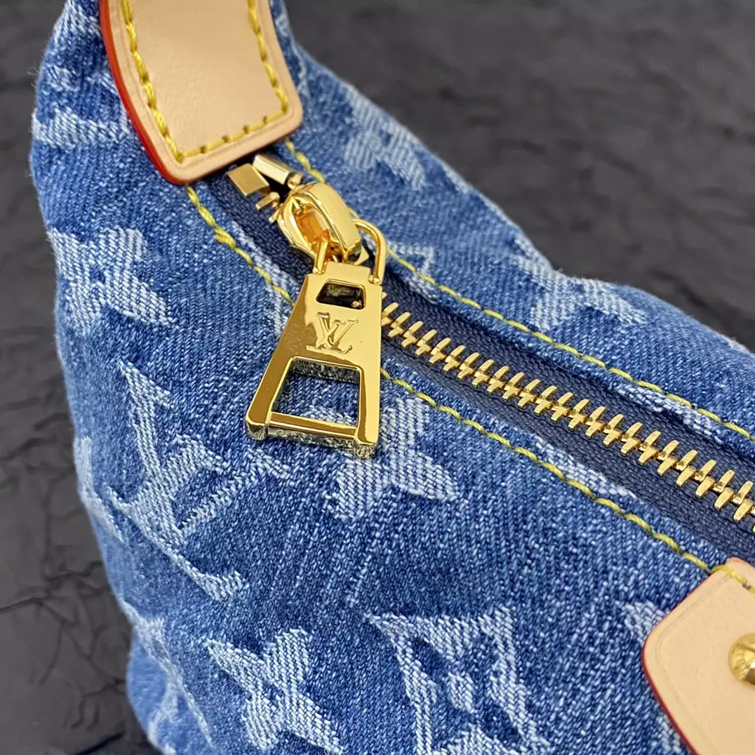 LV Remix Hills Pochette Monogram Denim - ReplicaBags.is - Image 9