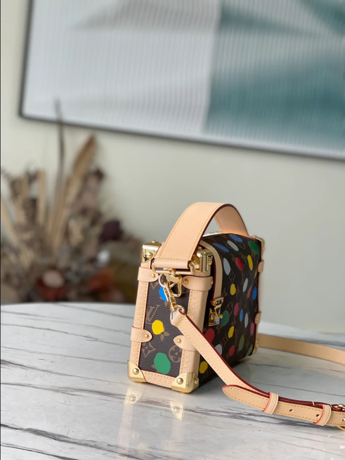 LV x YK Side Trunk Monogram Canvas - LB296 - Image 6