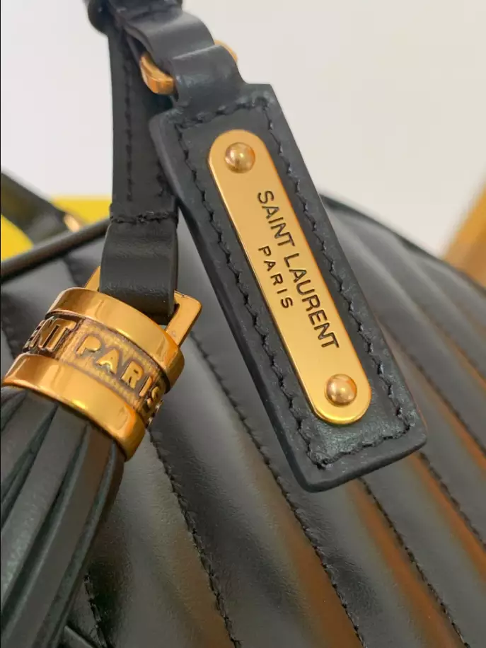 Lou in Quilted Leather camera bag - Image 10