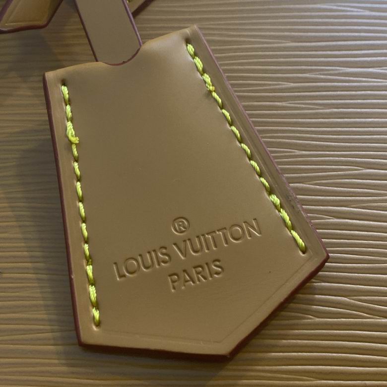 Louis Vuitton Alma BB Honey Gold Epi grained - Image 10