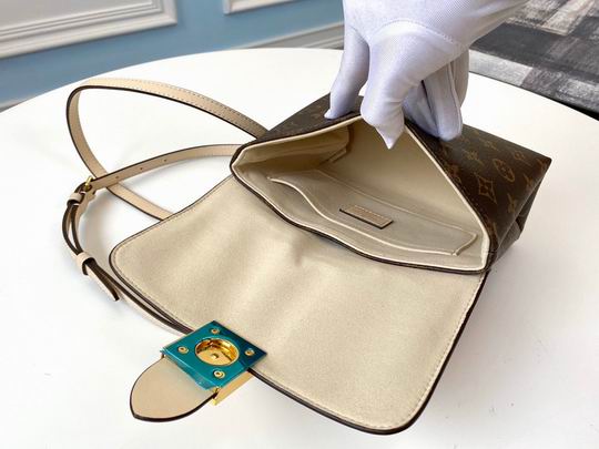 Louis Vuitton Locky BB Crème Beige - Image 11