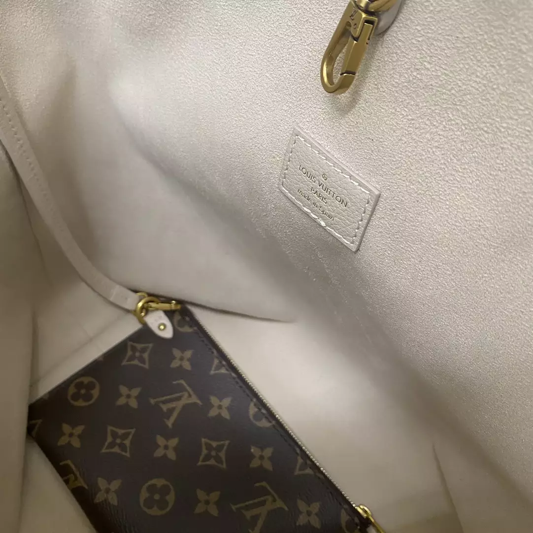 Low Key Hobo MM Limestone Gray Grained Calfskin - Repbags.ru - Image 10