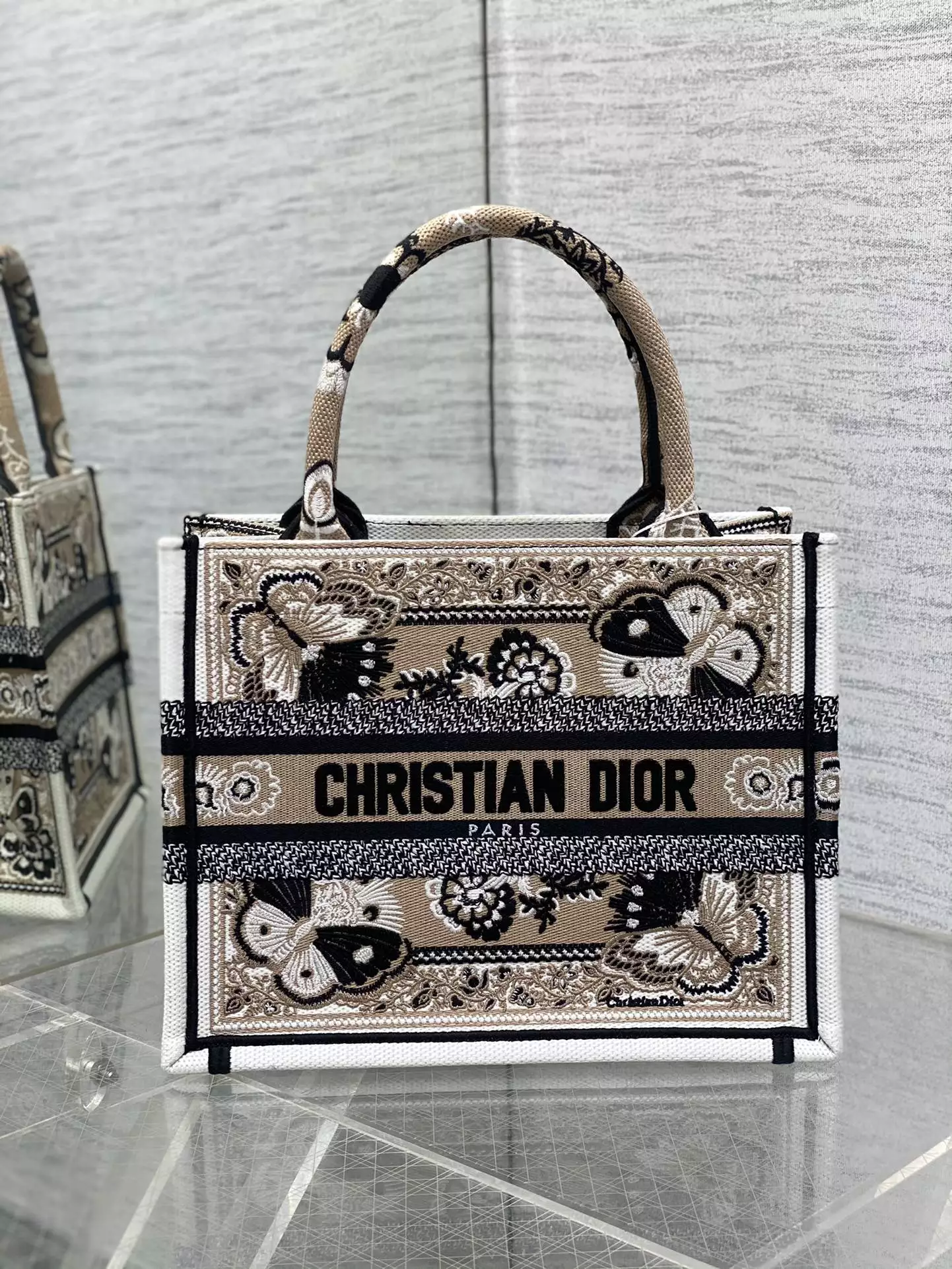 Medium Dior Book Tote Beige Multicolor - Repbags.ru - Image 3
