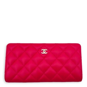 Classic Wallet Red in Lambskin, Gold hardware