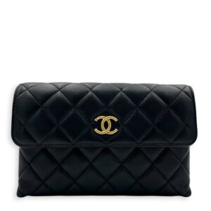 CC Wristlet Black in Lambskin, Gold hardware