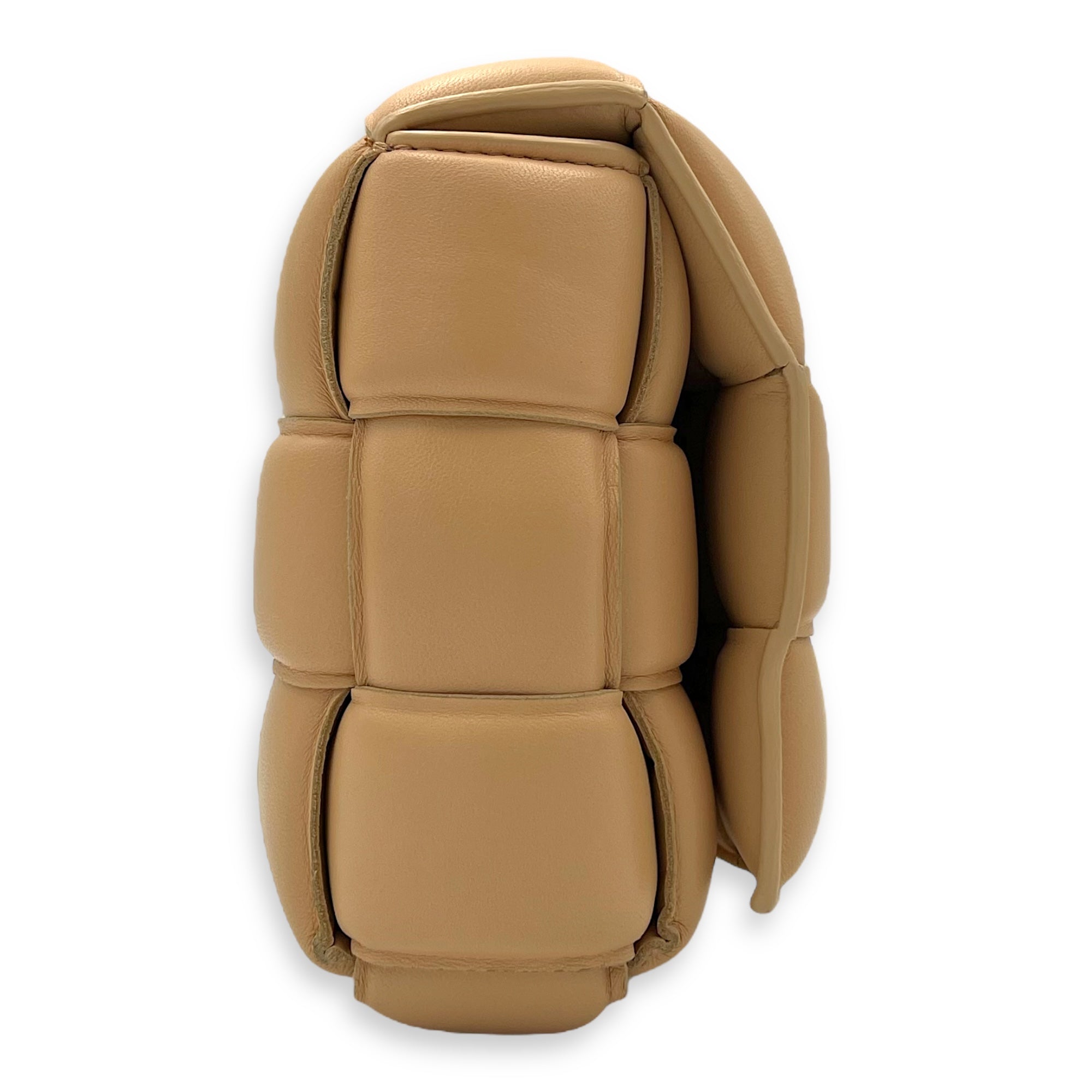 Cassette Shoulder Bag Beige in Lambskin, Gold hardware - Image 4