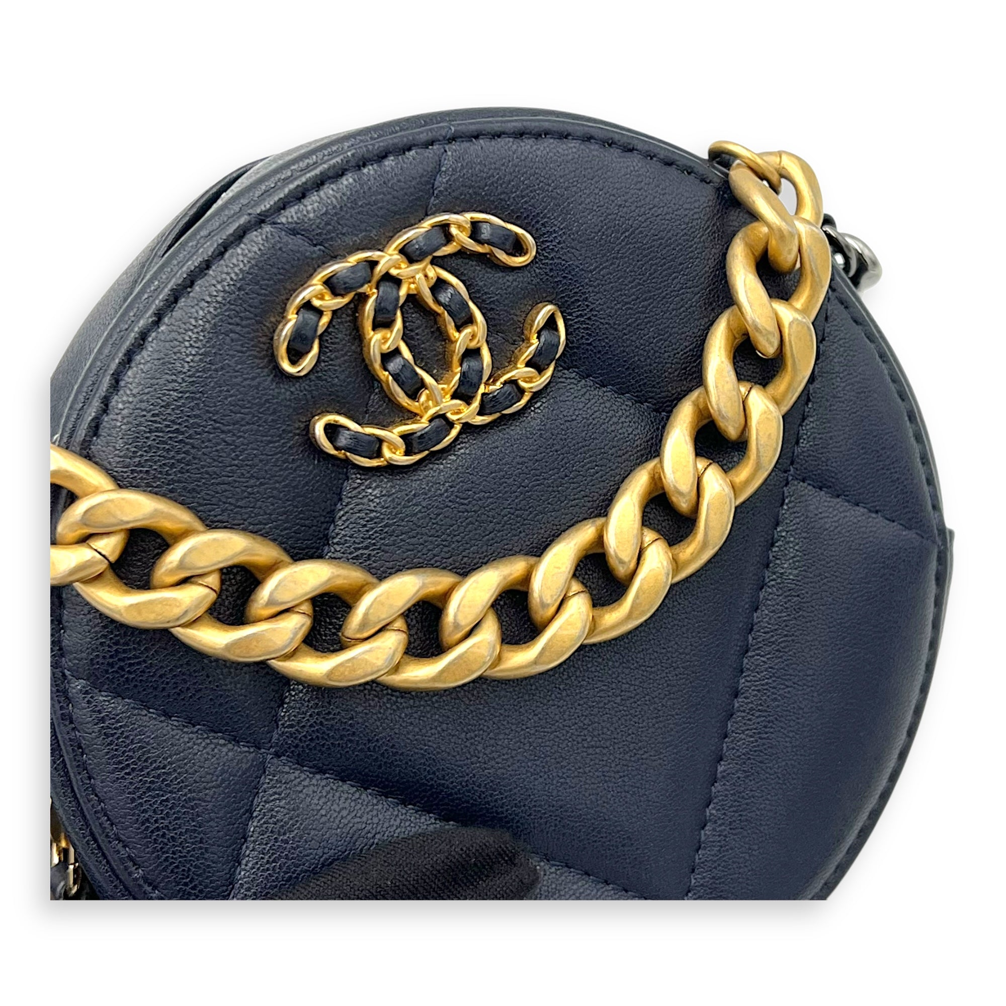 Round CC Crossbody Bag Blue in Calfskin, Mixed hardware - Image 6