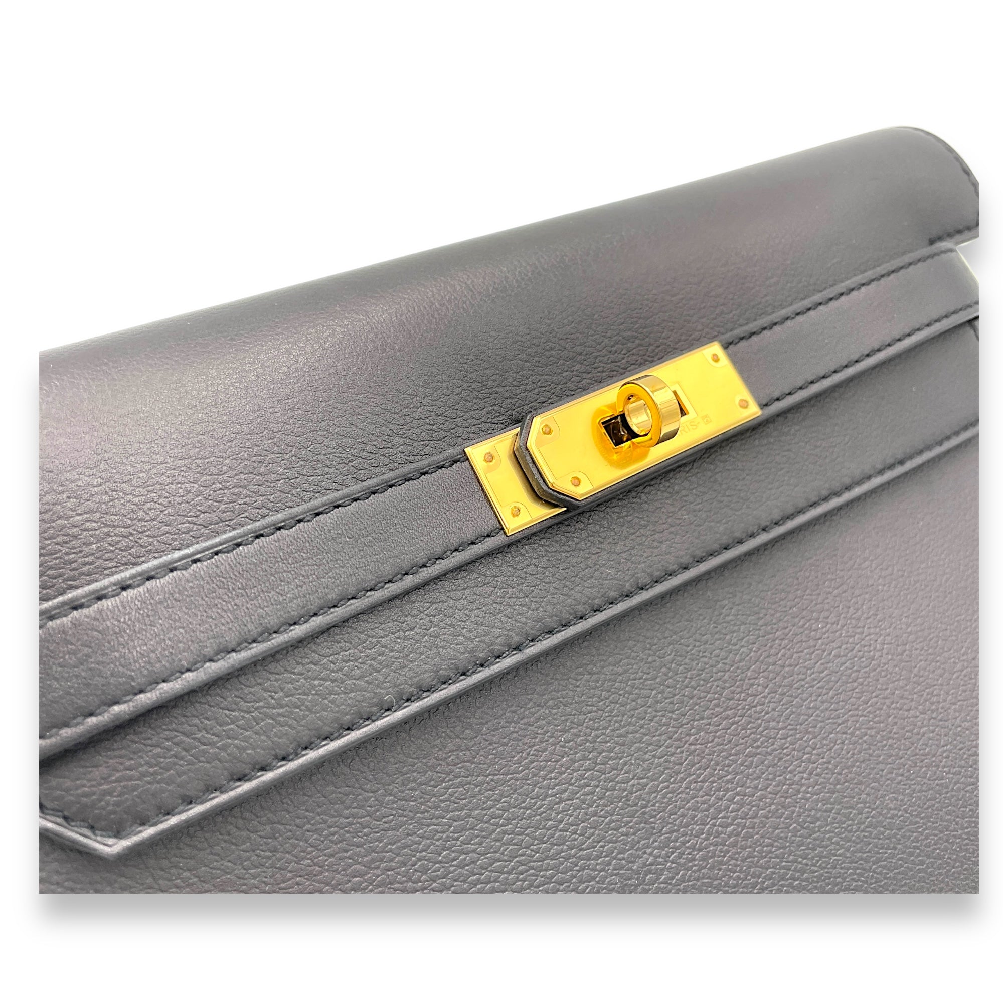 Kelly Depeches Black in Calfskin, Gold hardware - Image 7