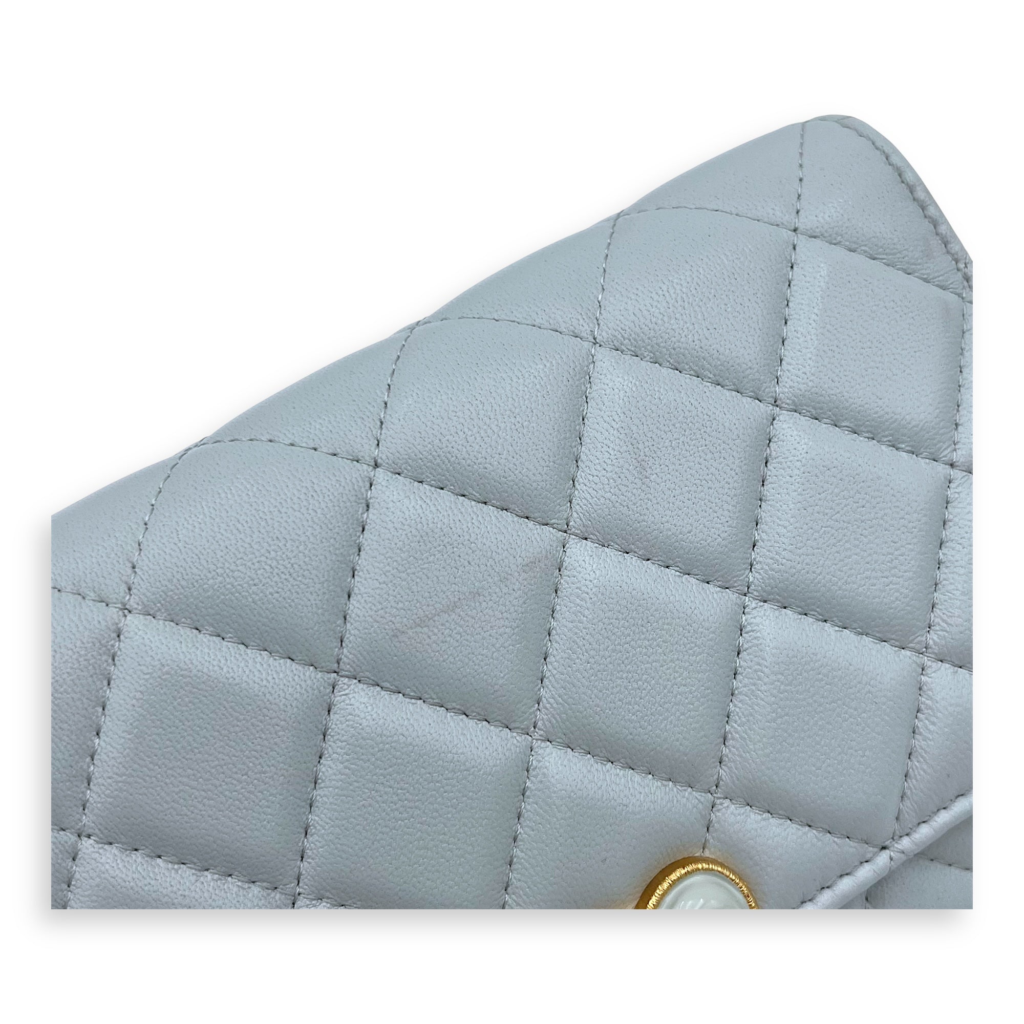 CC Wallet On Chain Blue in Lambskin, Gold hardware - Image 8