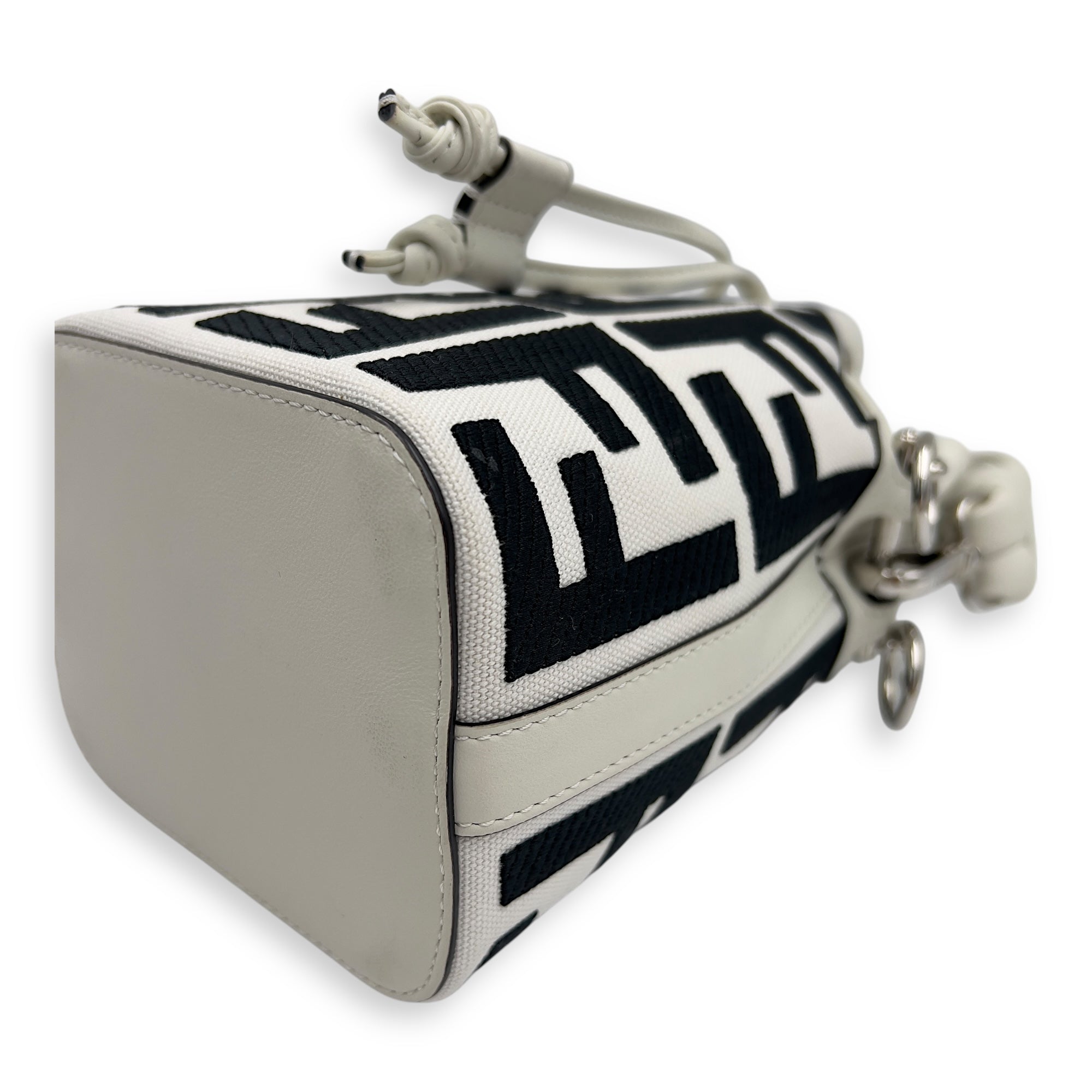 Mon Tresor White Bucket Bag in Canvas, Silver hardware - Image 11