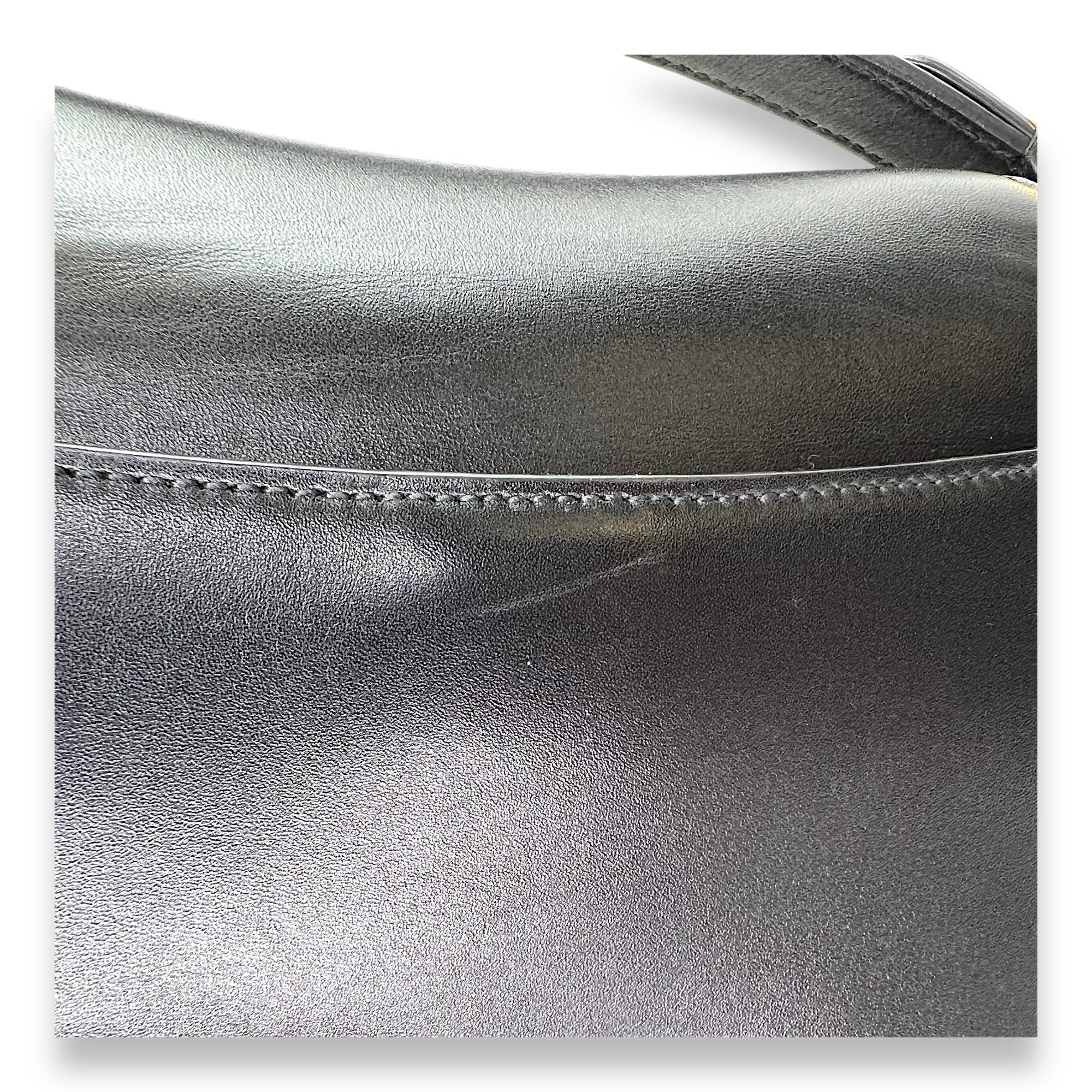 Saddle Mini Shoulder bag in Calfskin, Gold Hardware - Image 10