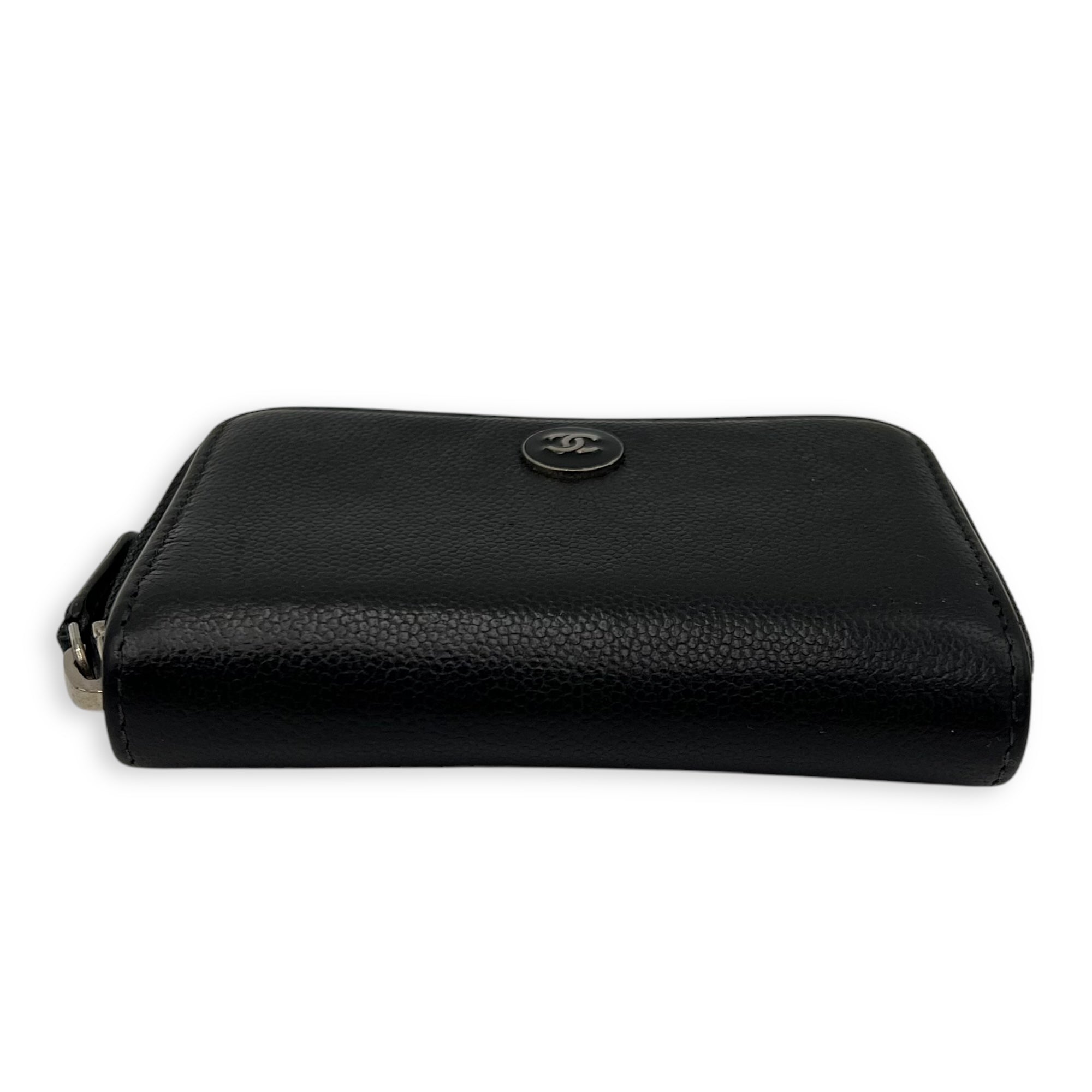 CC Wallet Black in Caviar Leather, Gold hardware - Image 6