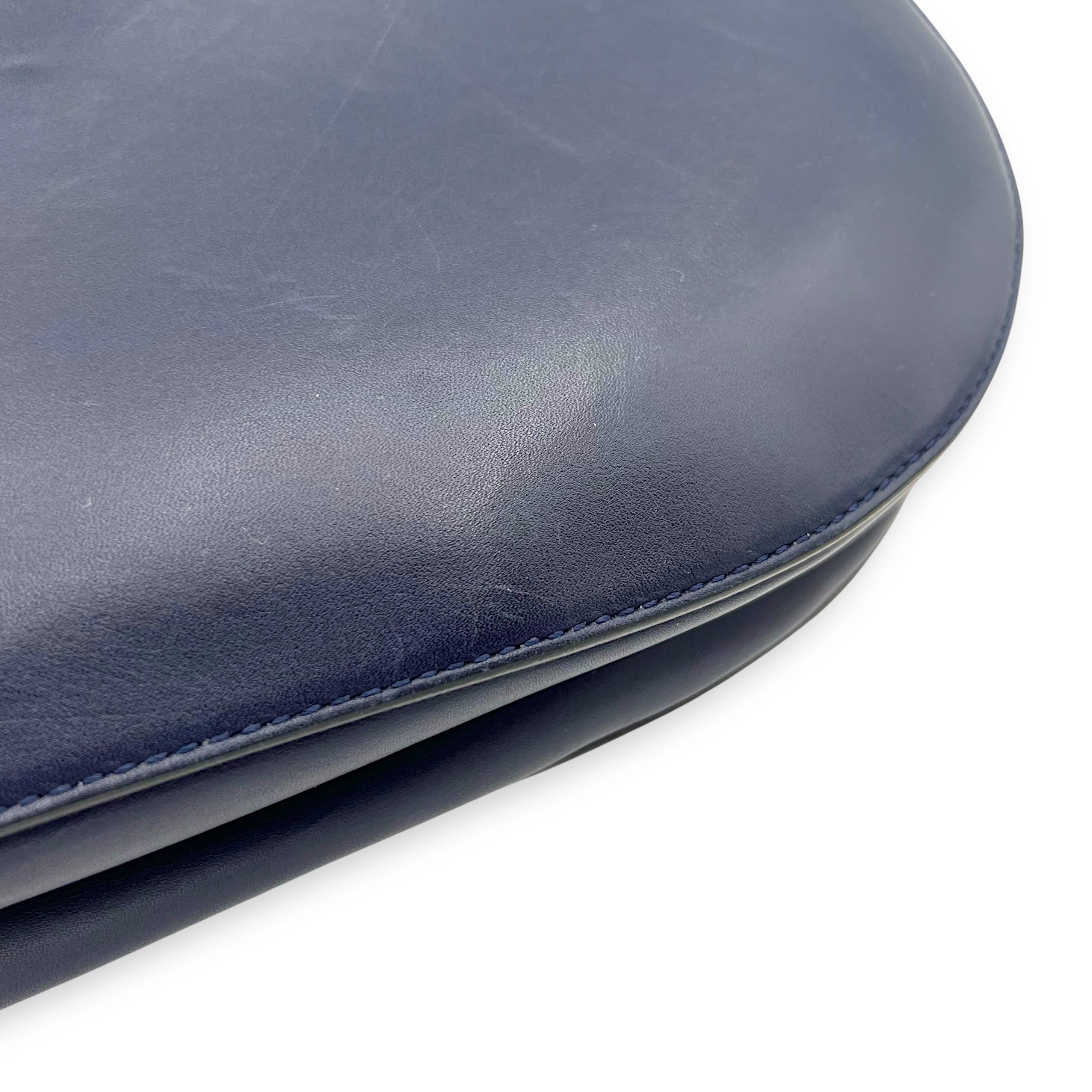 Saddle Shoulder Bag Blue in Calfskin, Gold hardware - Image 17