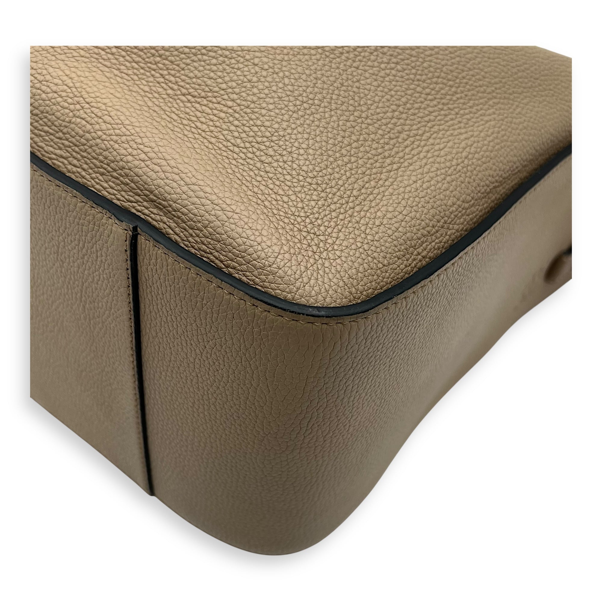 Hammock Small Beige Top Handle Bag in Calfskin, Gold hardware - Image 15
