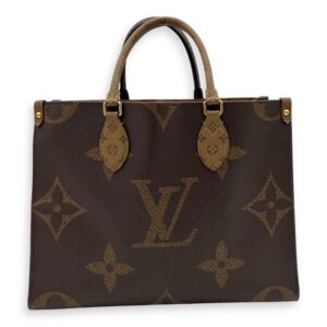 OnTheGo MM Brown Top Handle Bag in Monogram Coated Canvas, Gold hardware