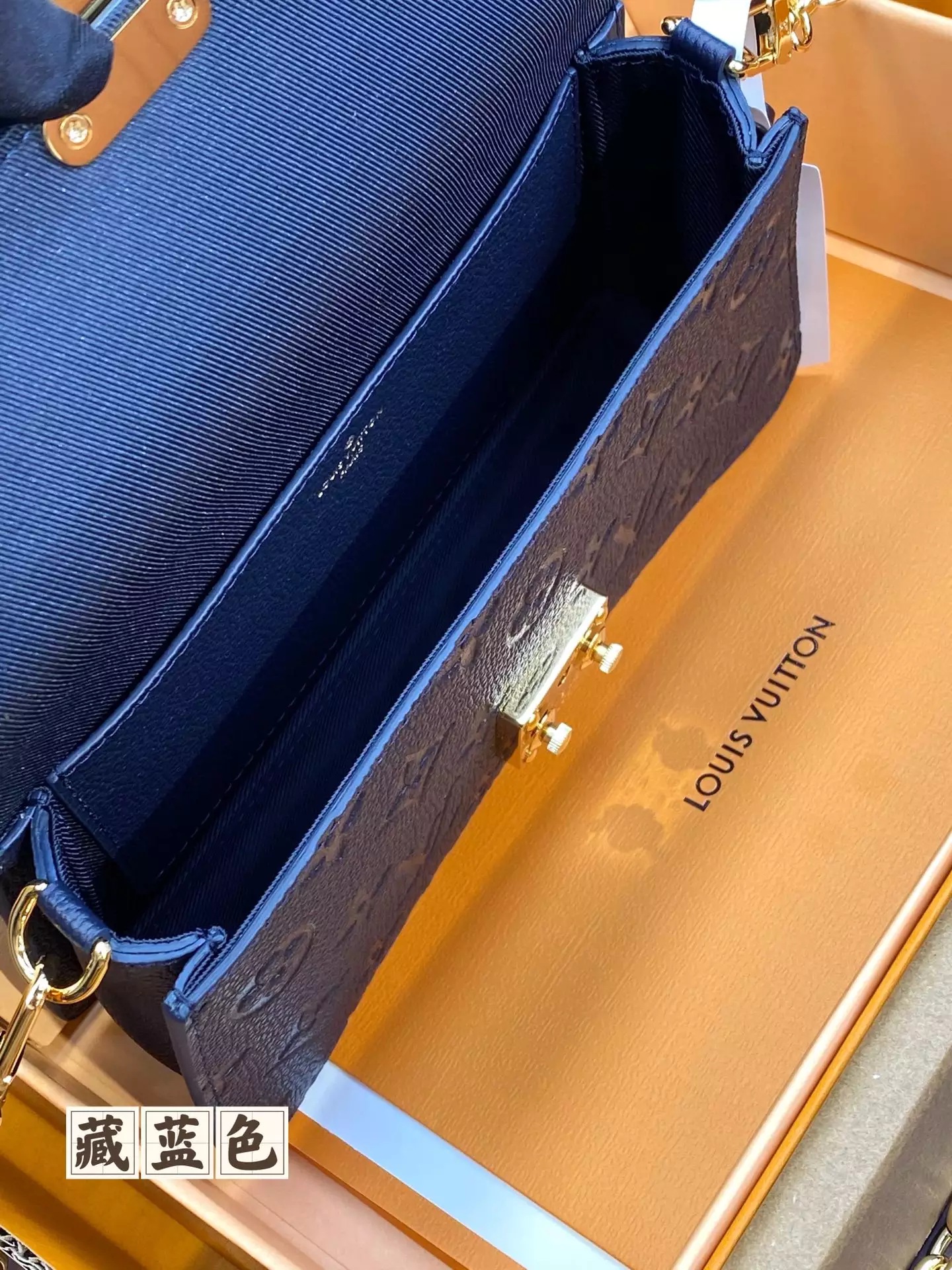 Wallet On Chain Métis Monogram Empreinte Navy - Repbags.ru - Image 10