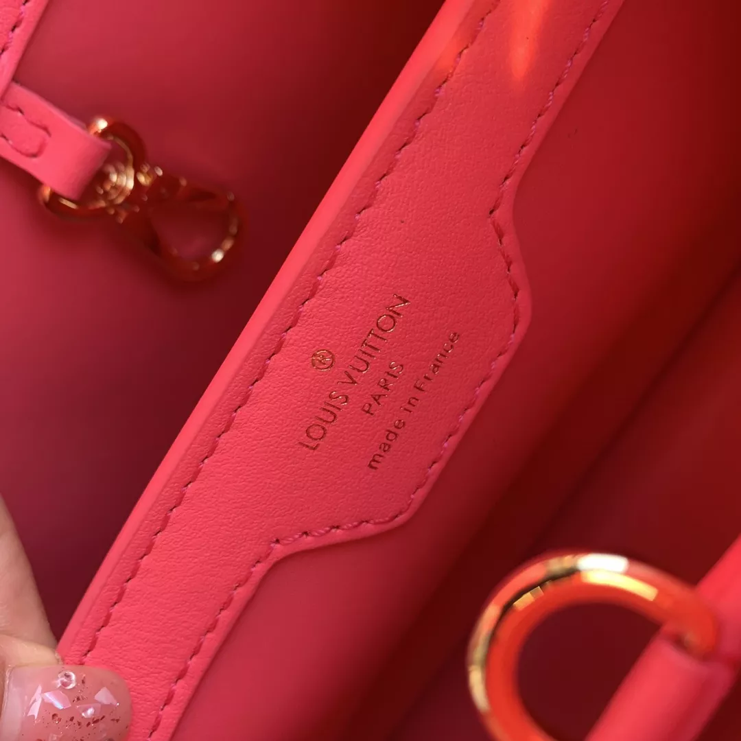 LV Broderie Anglaise Capucines BB Pink - ReplicaBags.is - Image 6