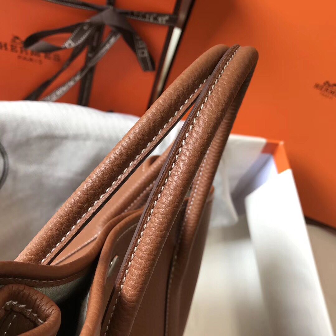 Hermes Garden Party 30 Bag In Gold Taurillon Leather - Image 4