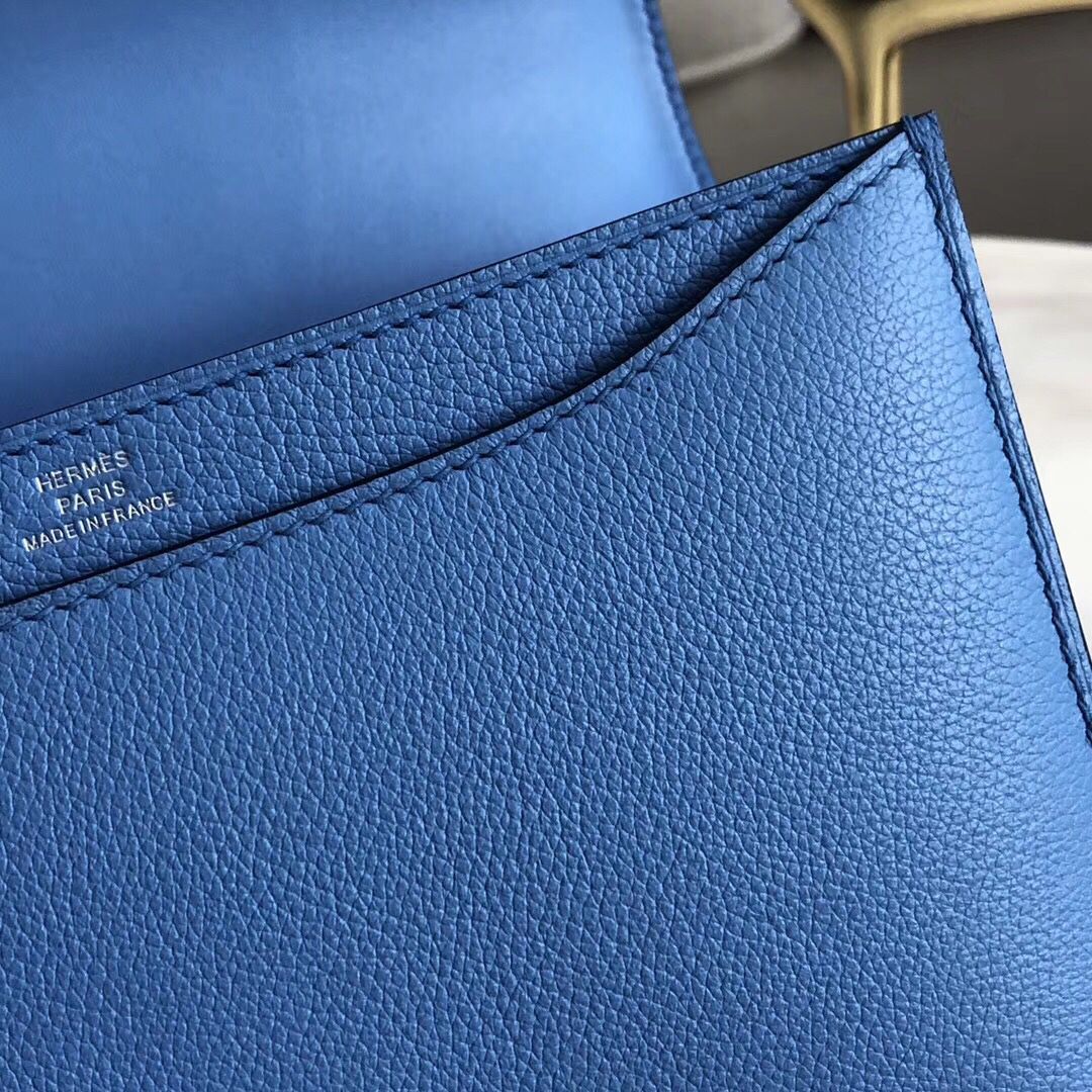 Hermes 2002 20cm Bag In Blue Paradise Evercolor Calfskin - Image 8