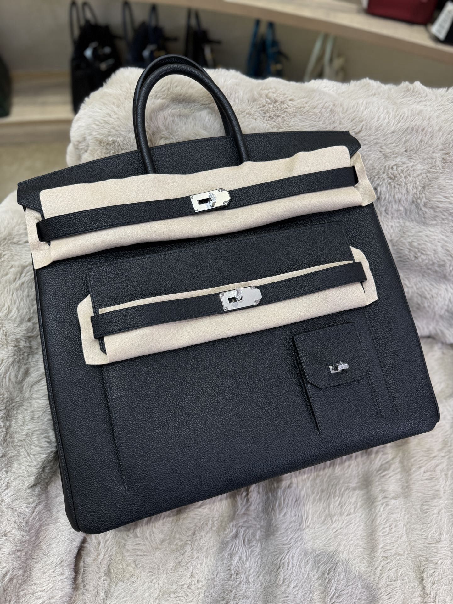 Hermes Birkin HAC 50 Multipockets Bag in Black Clemence Leather - Image 3