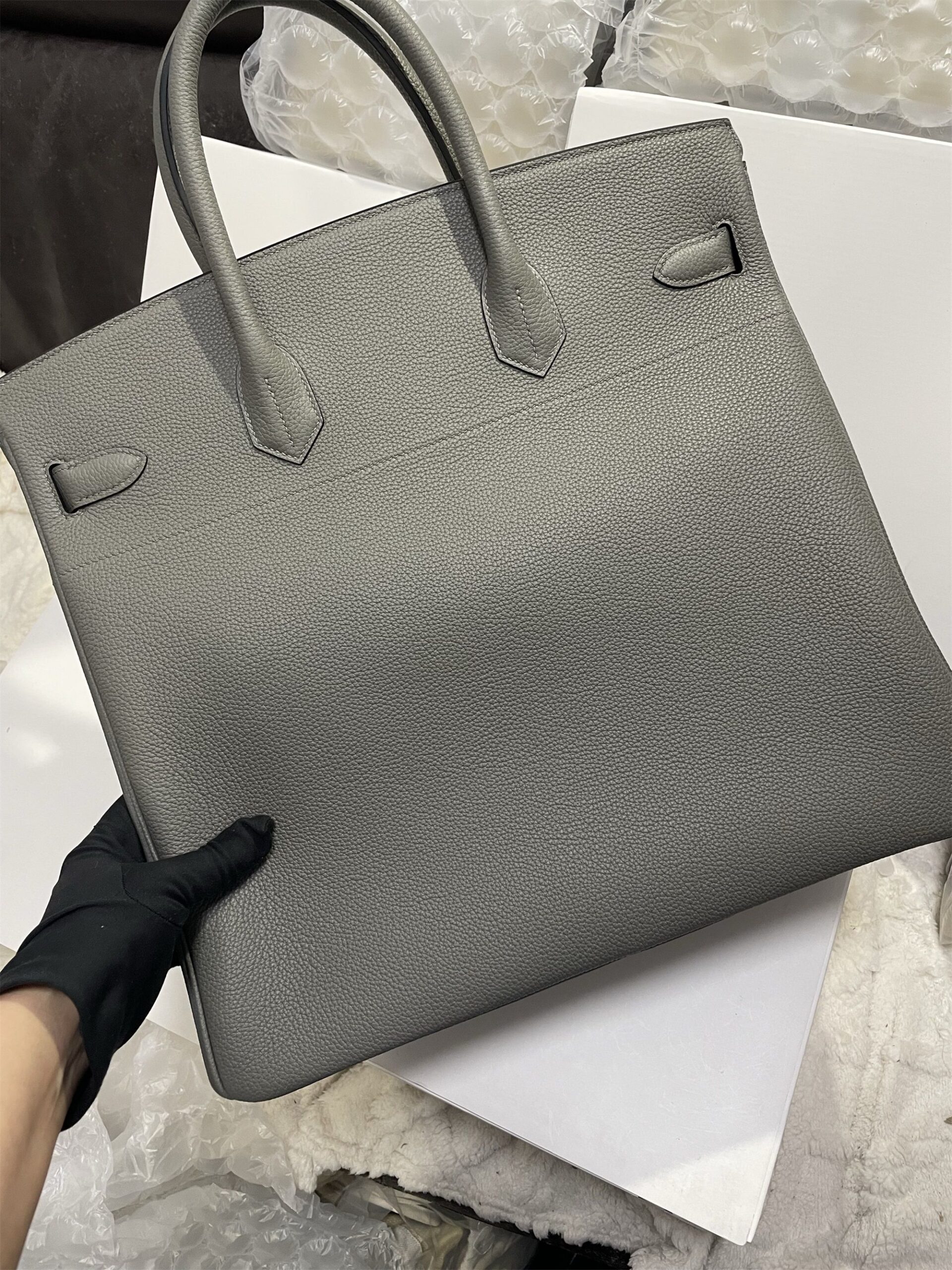 Hermes Birkin HAC 40 Coup de Soleil Bag in Etain Clemence Leather - Image 4