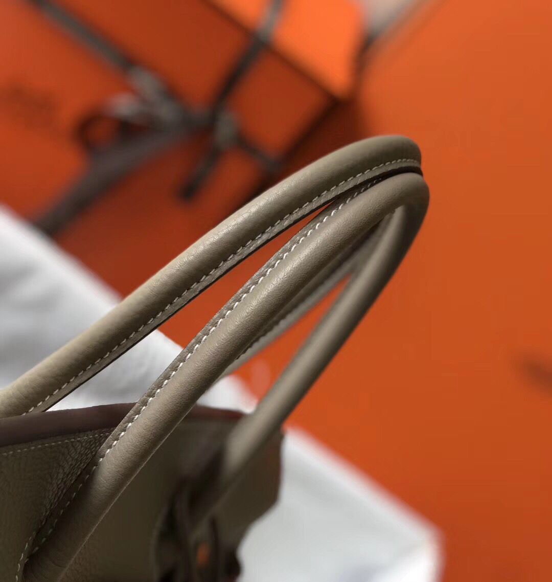 Hermes Birkin 35cm Bag In Gris Tourterelle Clemence Leather GHW - Image 5