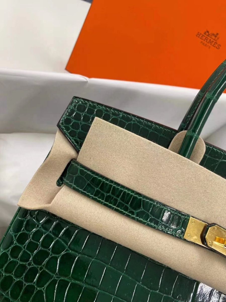 Hermes Birkin 30 Bag In Green Crocodile Porosus Shiny Skin - Image 4