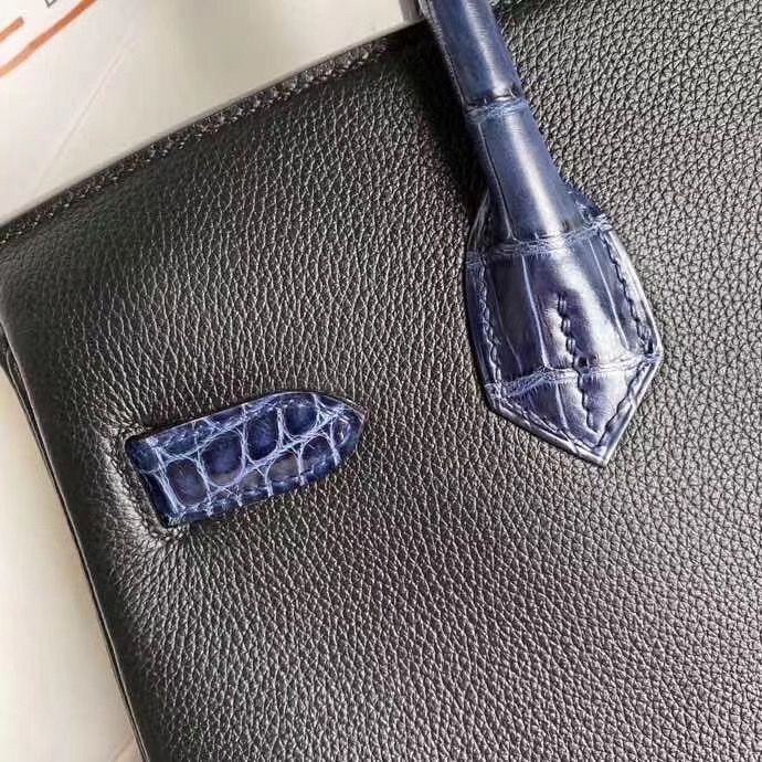 Hermes Touch Birkin 30 Bag In Noir Shiny Niloticus Crocodile Skin - Image 5