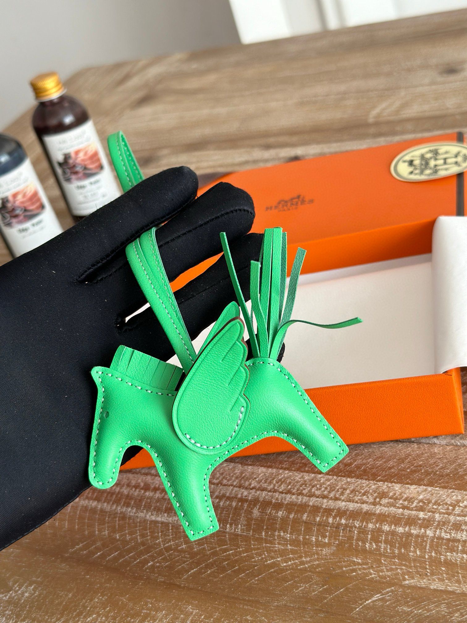 Hermes Rodeo Pegase PM Bag Charm in Vert Comics Milo Lambskin - Image 4