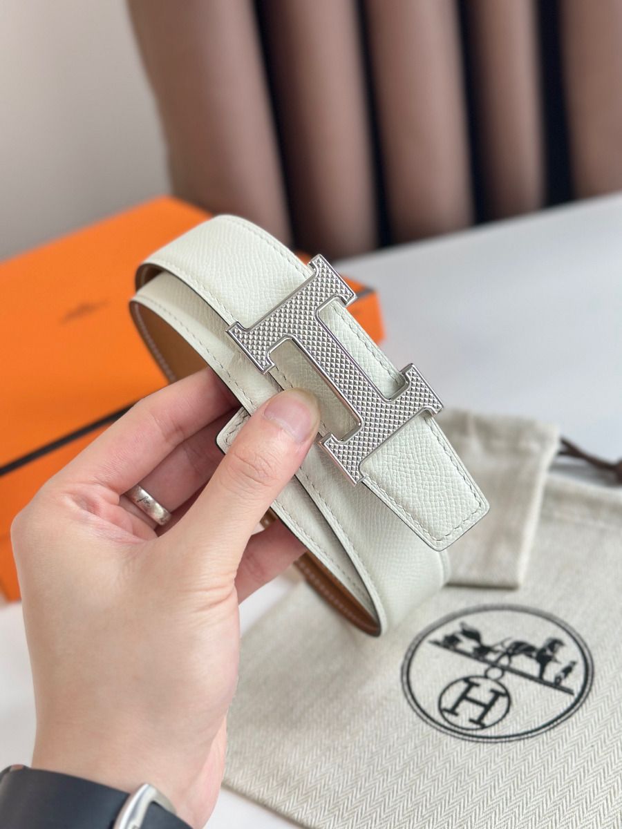 Hermes H Guillochee Reversible Belt 32MM in Gold and White Epsom Calfskin - Image 7